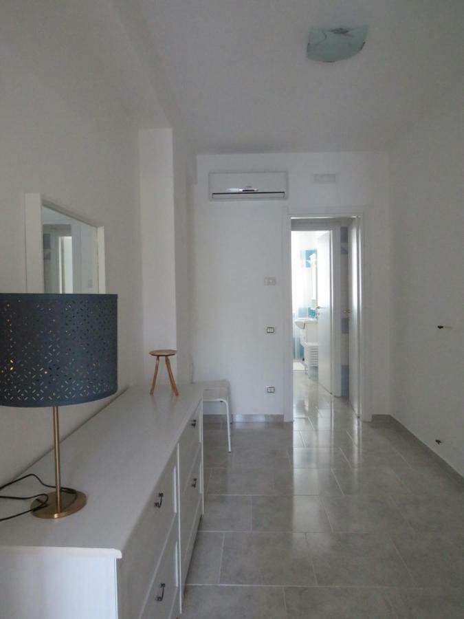 Casa Vacanza Afe A Pochi Passi Dal Mare มัตตีนาตา ภายนอก รูปภาพ